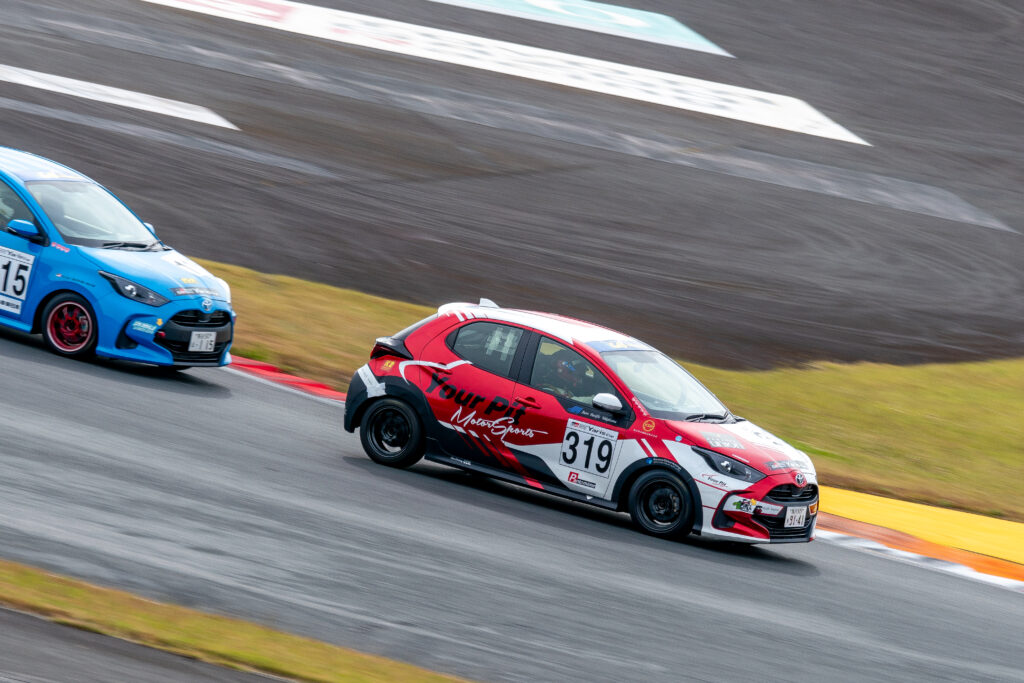 モータースポーツ「Yaris Cup」の現地写真撮影と記事作成を行いました。